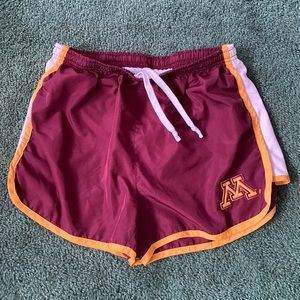 Maroon Minnesota Gopher shorts from Colosseum. Size Medium